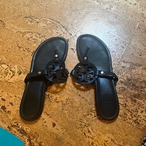 BARELY WORN, Tory Burch Sandals